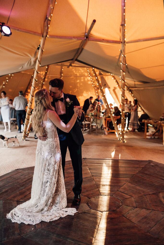 A Lush Back Garden Tipi Wedding, Yorkshire, photo 59 by Alexandria French Photography
