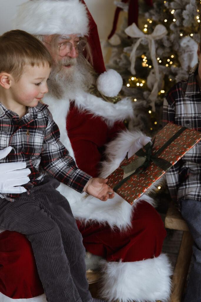 A Very Magical Christmas, Yorkshire and Derbyshire, photo 20 by Alexandria French Photography